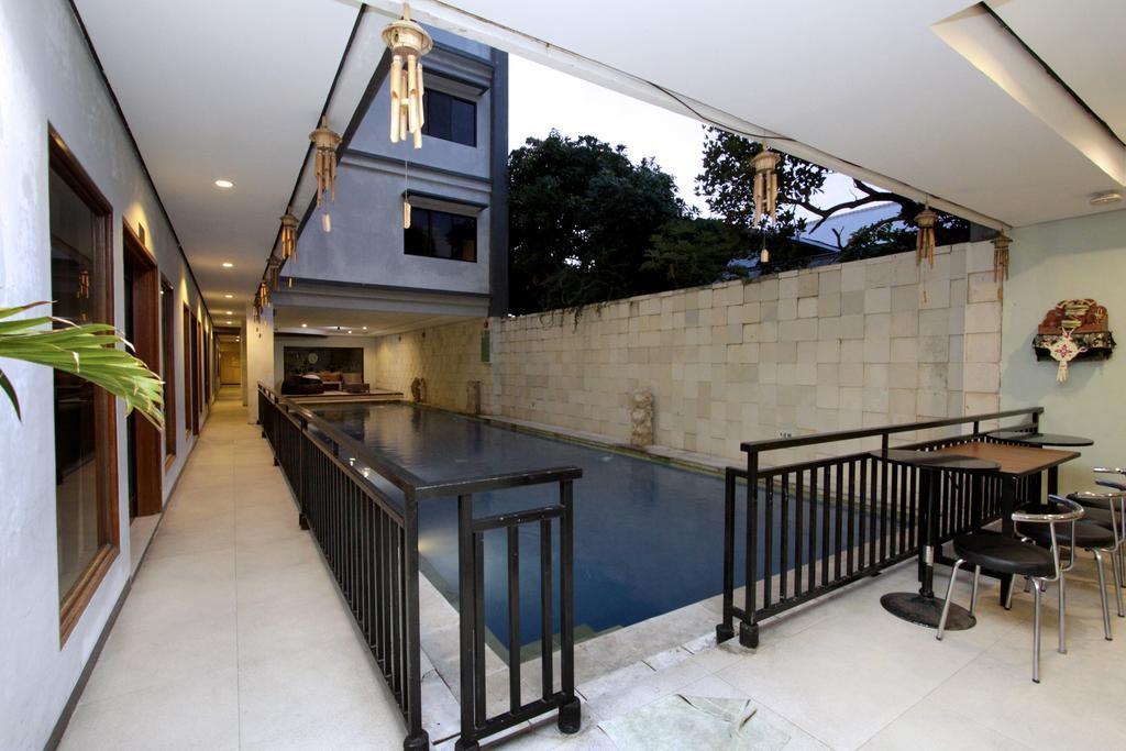 Green Villas Hotel And Spa 꾸따 외부 사진